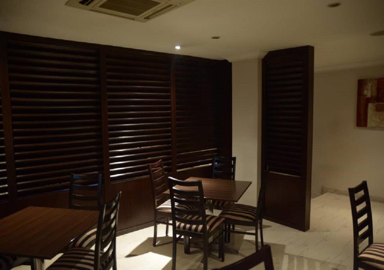 S & S Hotel & Suites Lagos Ngoại thất bức ảnh