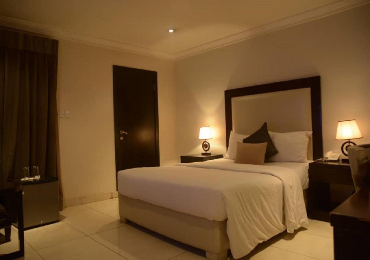 S & S Hotel & Suites Lagos Ngoại thất bức ảnh